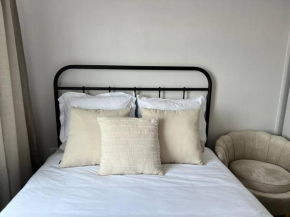 Cozy Apartment in Shere